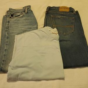 Lot of 3 Boys jeans/t-shirt.